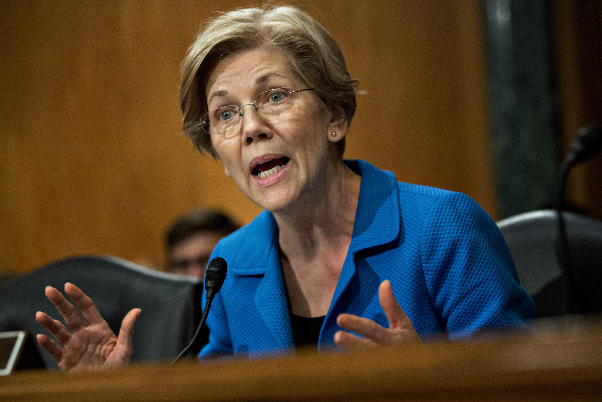 Elizabeth Warren Wants Robinhood to Explain GameStop (GME) Trading ...