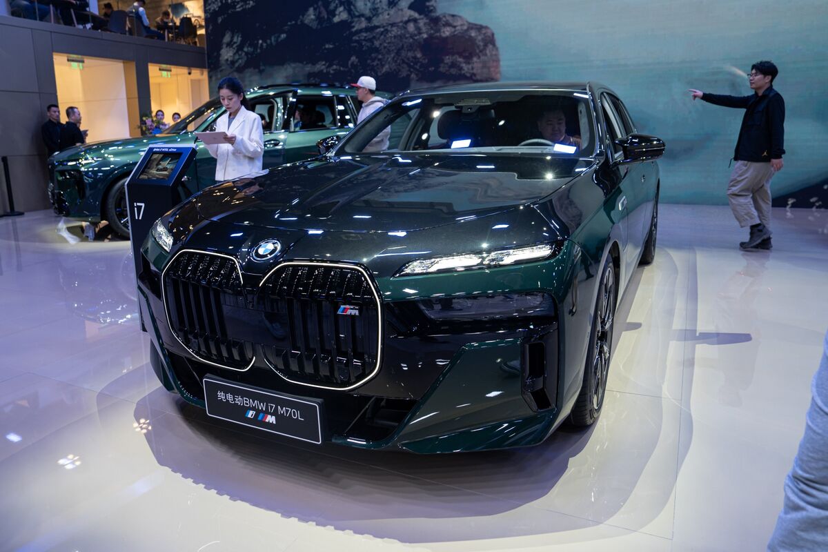 assets.bwbx.io image