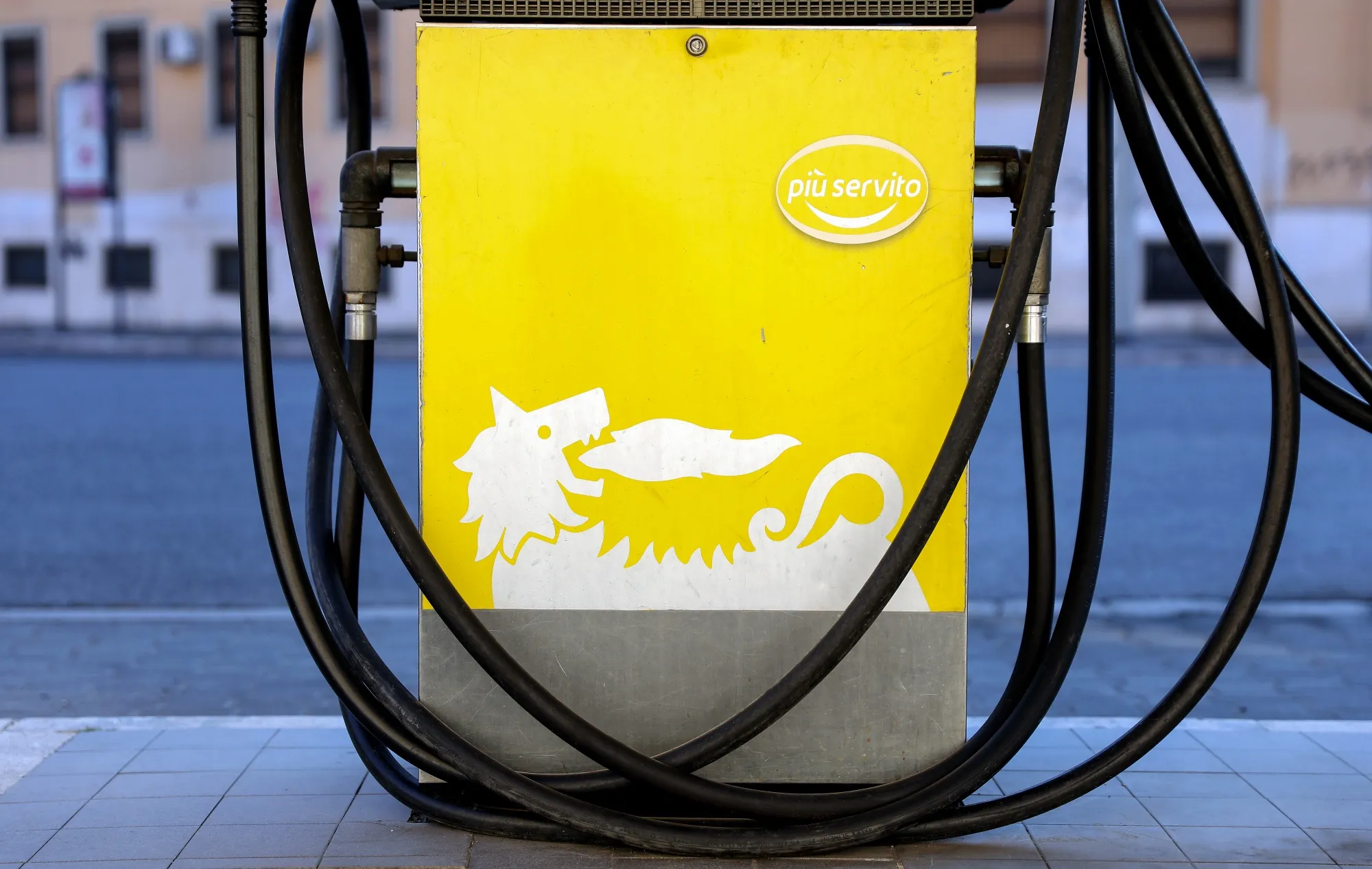 Eni Reports 94% Slump in Profit, Cuts Production Forecast