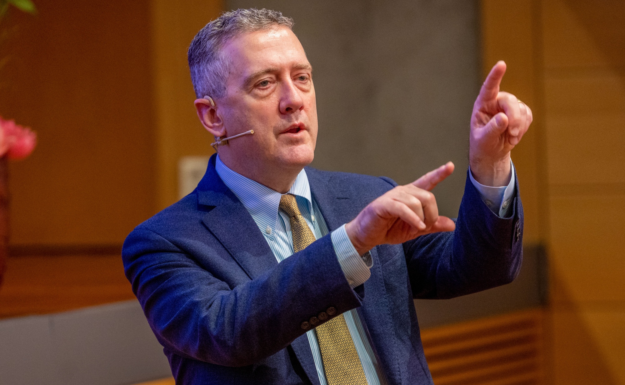 Bullard vê três cortes este ano como ‘cenário-base’ para Fed - Bloomberg