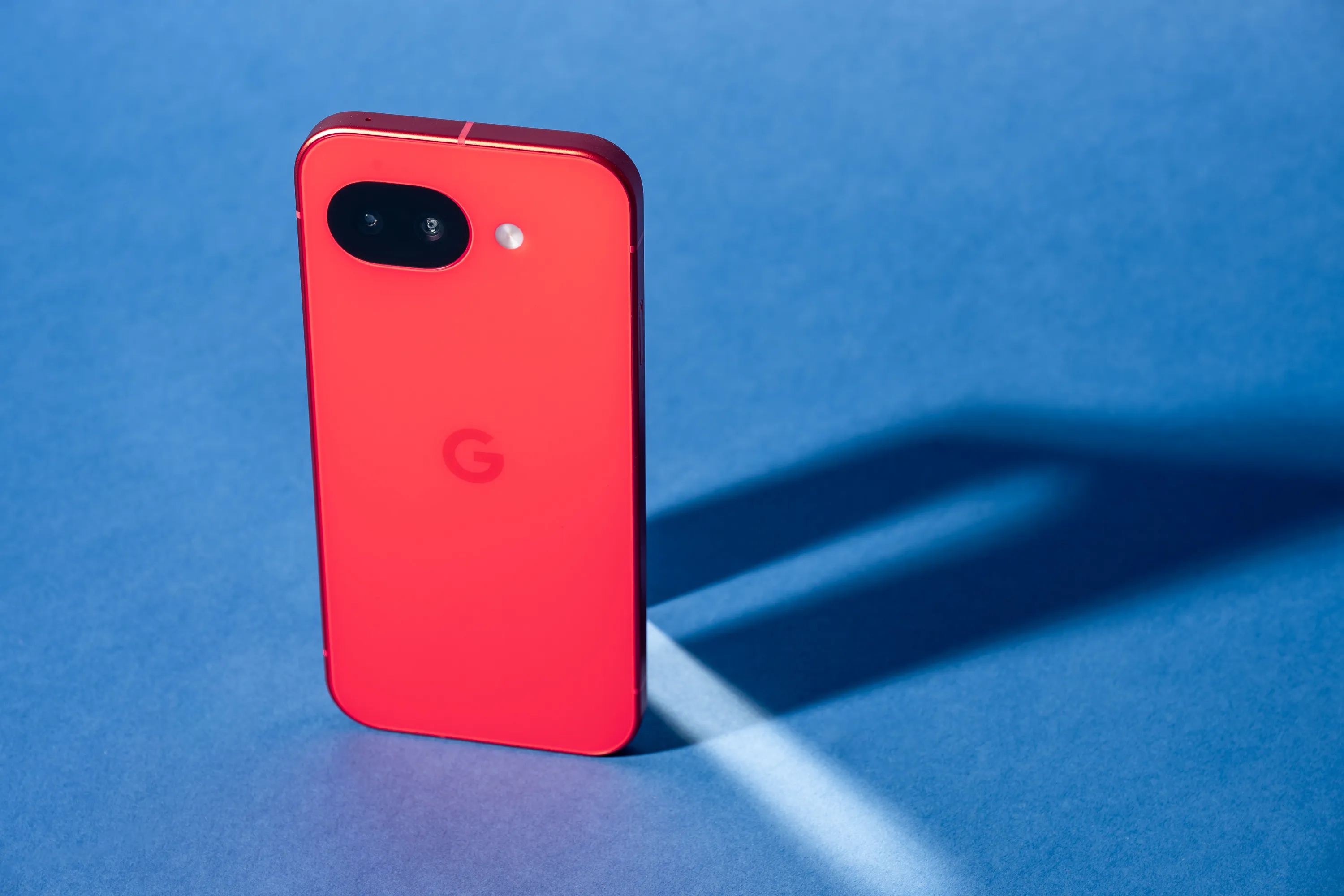 AI-Driven Component Inflation Reshapes Smartphone Pricing | Sellers Face Margin Compression & Demand Shift