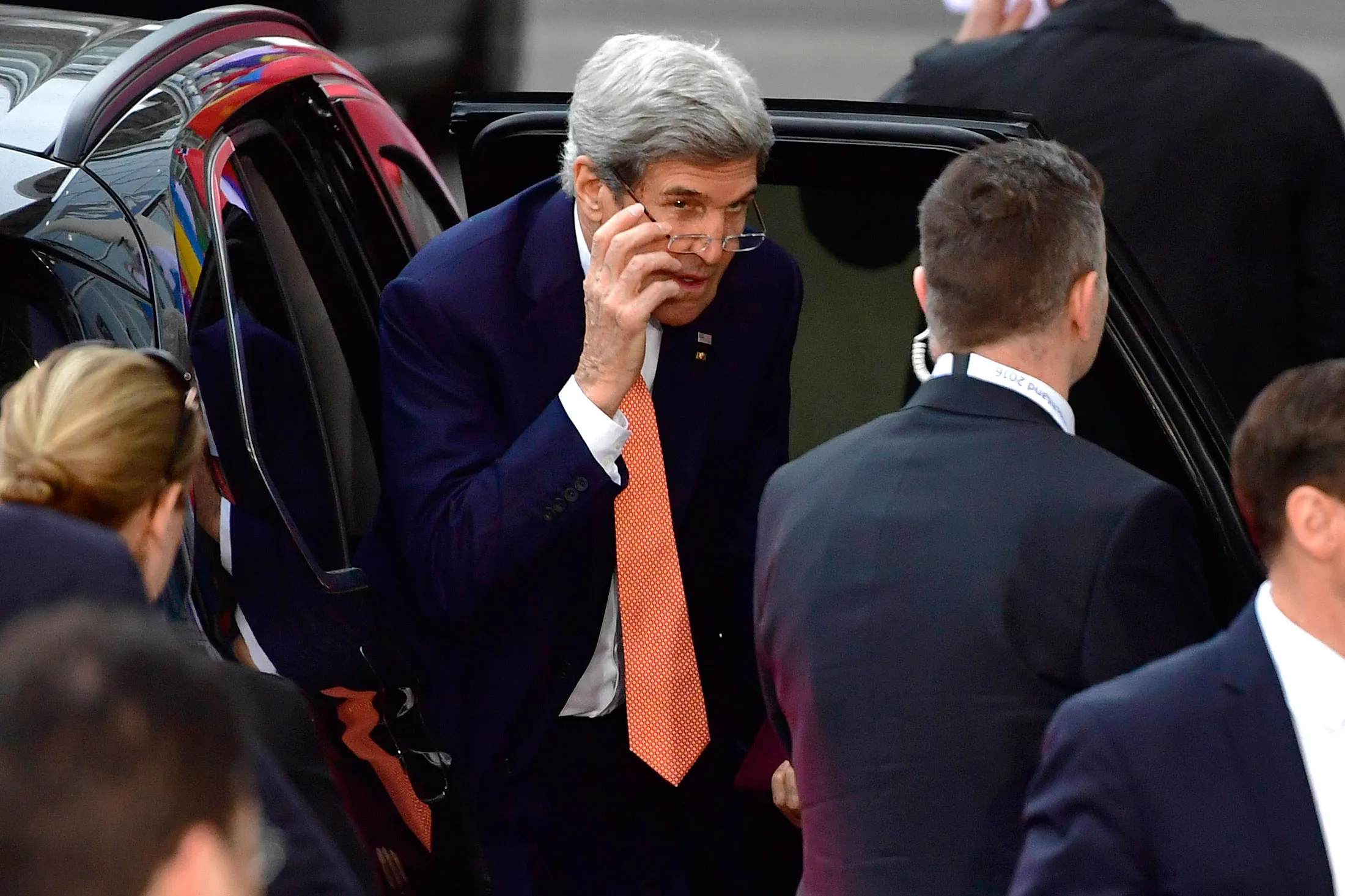 U.S. Secretary of State John Kerry arrives for the summit of OCSE member states in Hamburg.
