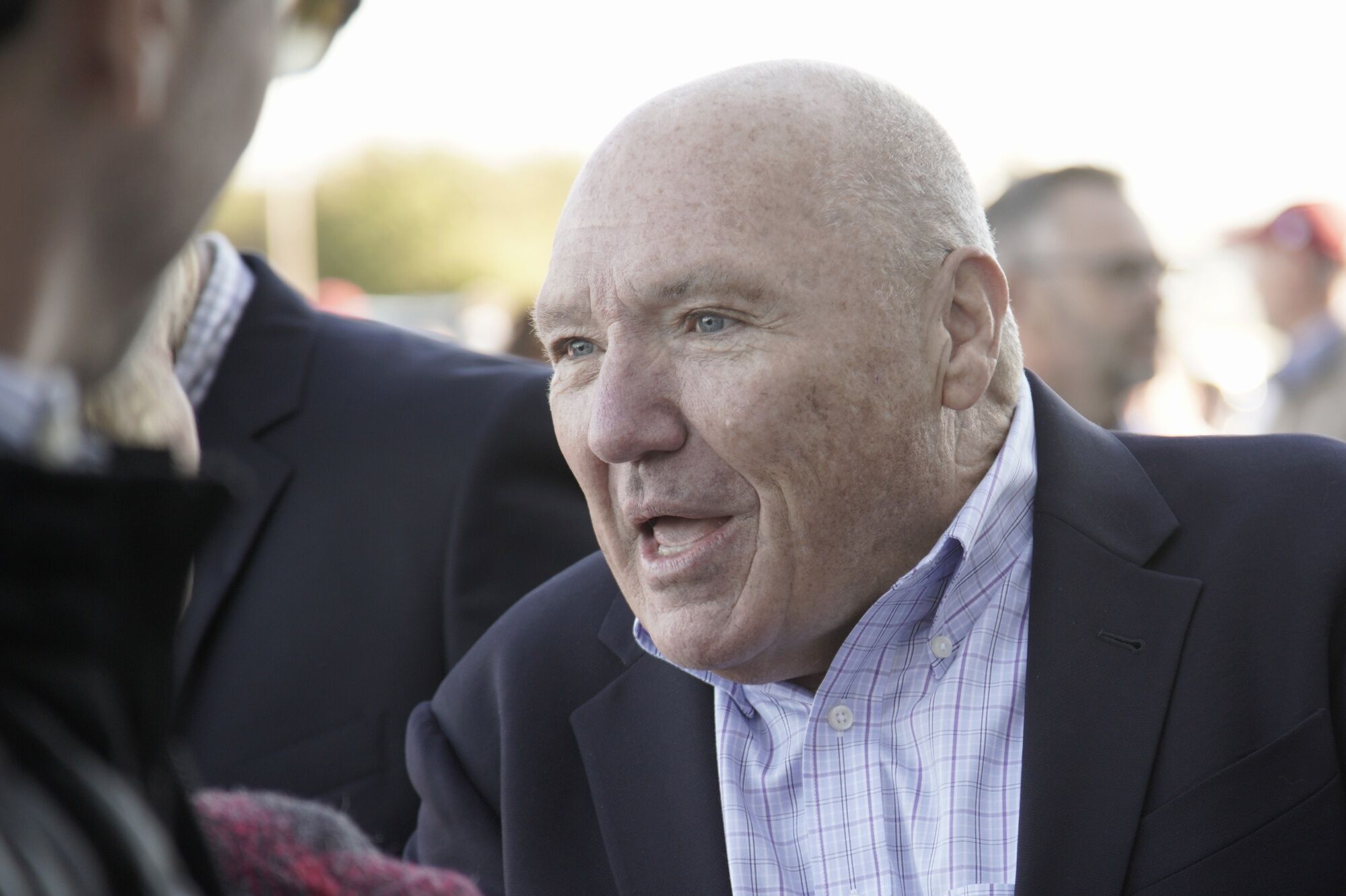 Costco CEO Craig Jelinek to Step Down on Jan. 1; Ron Vachris Named as