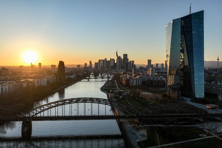 Blackrock’s Turner Sees Bond Opportunity From Mispriced ECB Bets