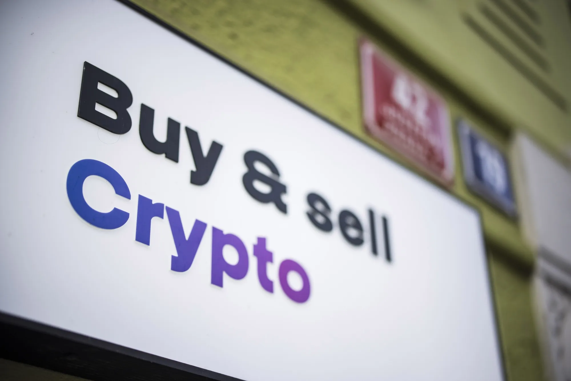 Cryptocurrency Kiosks Ahead of Eagerly Awaited ETF Decision