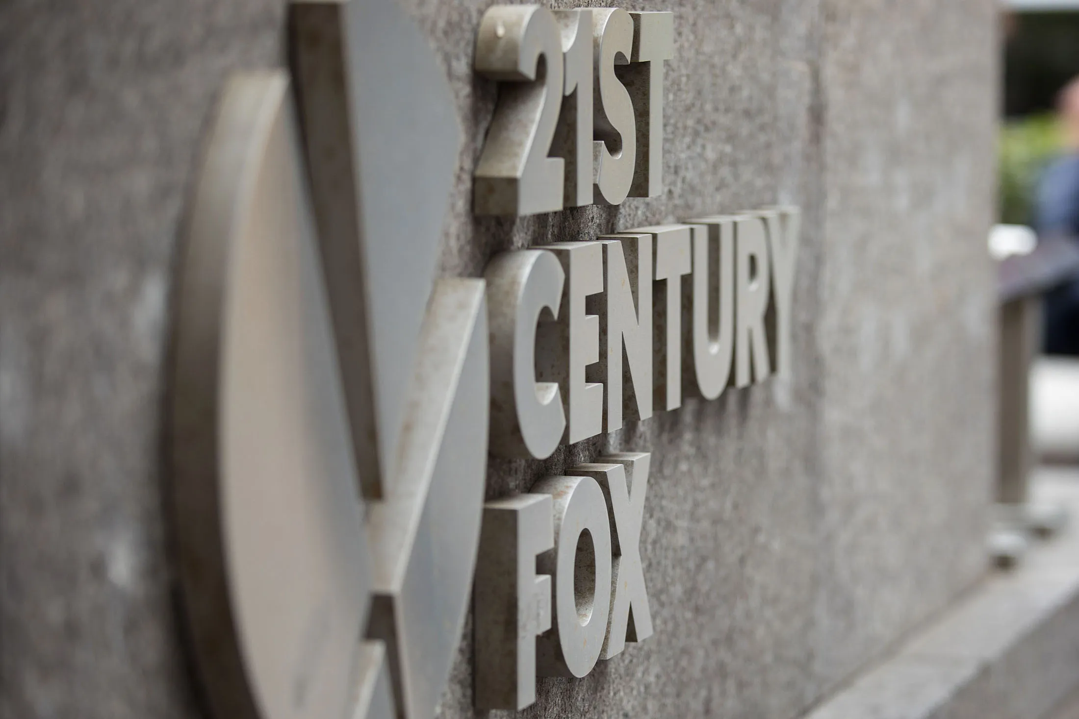 1501716883_21st century fox
