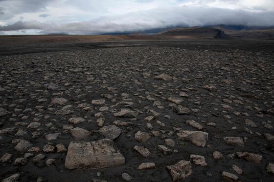 This Solution to Runaway Emissions Starts With Crushed Rocks