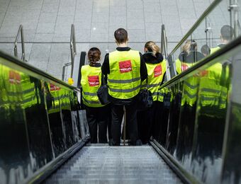 relates to German Union Calls One-Day Strike for Airport Security Workers