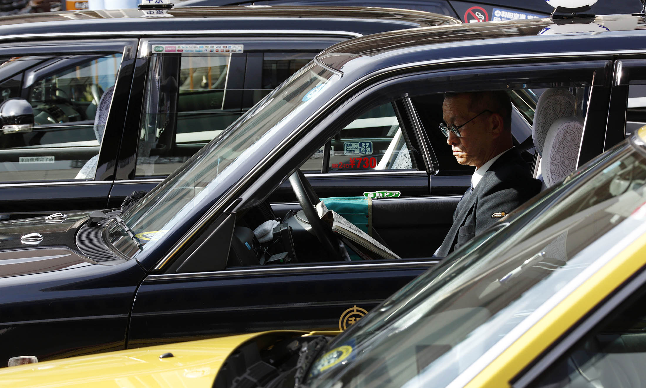 Tokyo's Taxi of Tomorrow Lifts Bar as Cities Seek Greener Fleets