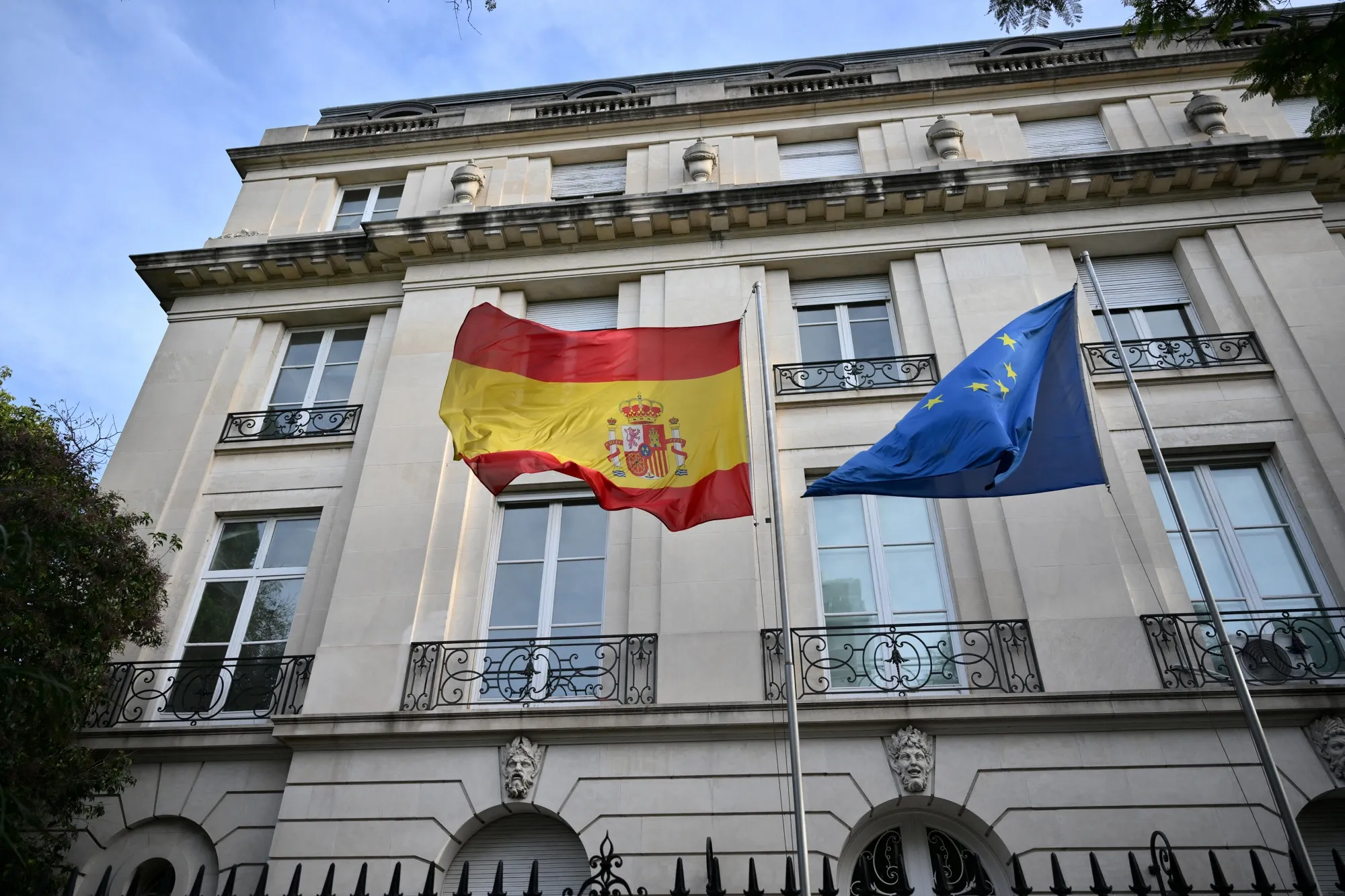 The Spanish Embassy in Buenos Aires .