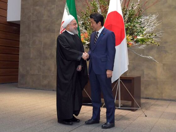 Rouhani Visits Japan as U.S. Seeks to Cut Off Iran’s Exports