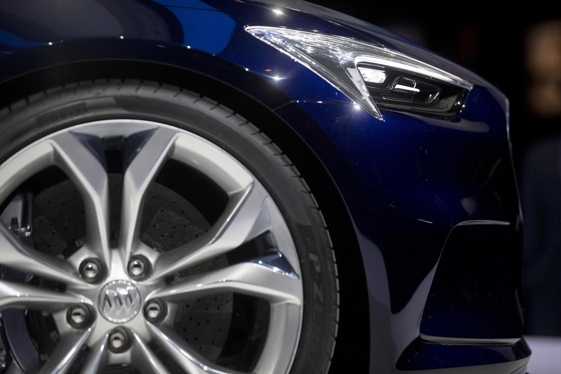 A General Motors Co. Buick Avista concept vehicle stands on display after being unveiled during an event ahead of the 2016 North American Auto Show (NAIAS) in Detroit, Michigan, U.S., on Sunday, Jan. 10, 2016.
