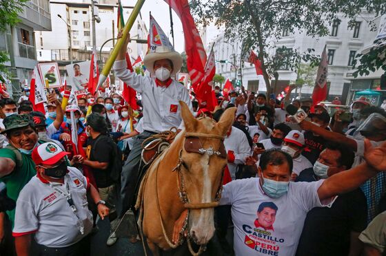 Leftist Castillo Faces Divided Nation as Next President of Peru