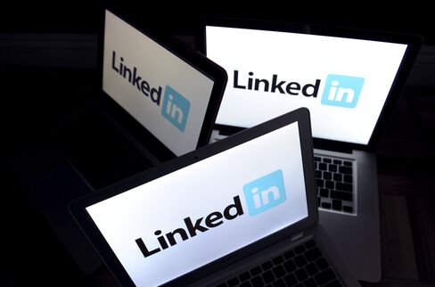 LinkedIn Blocked in Parts of China; Investigation Under way