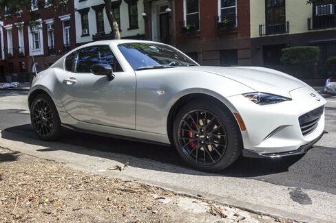 「MX-5 RF」(米小売価格3万1555ドル)
