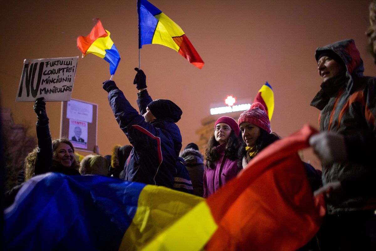Minister Quits as Biggest Protests Rock Romania Bloomberg