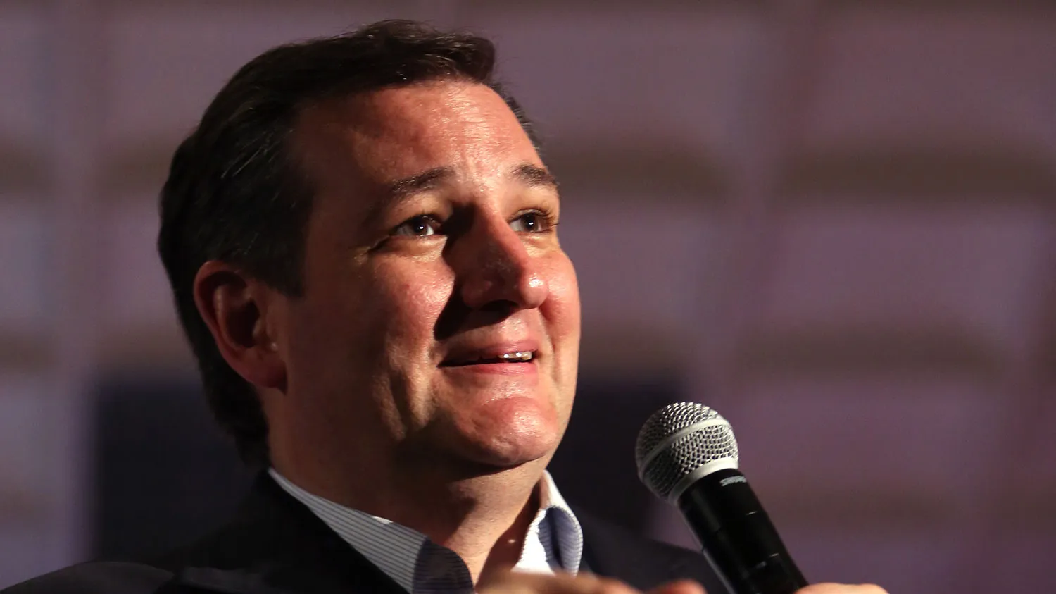 Republican presidential candidate Ted Cruz speaks on April 11, 2016, in San Diego, California.

