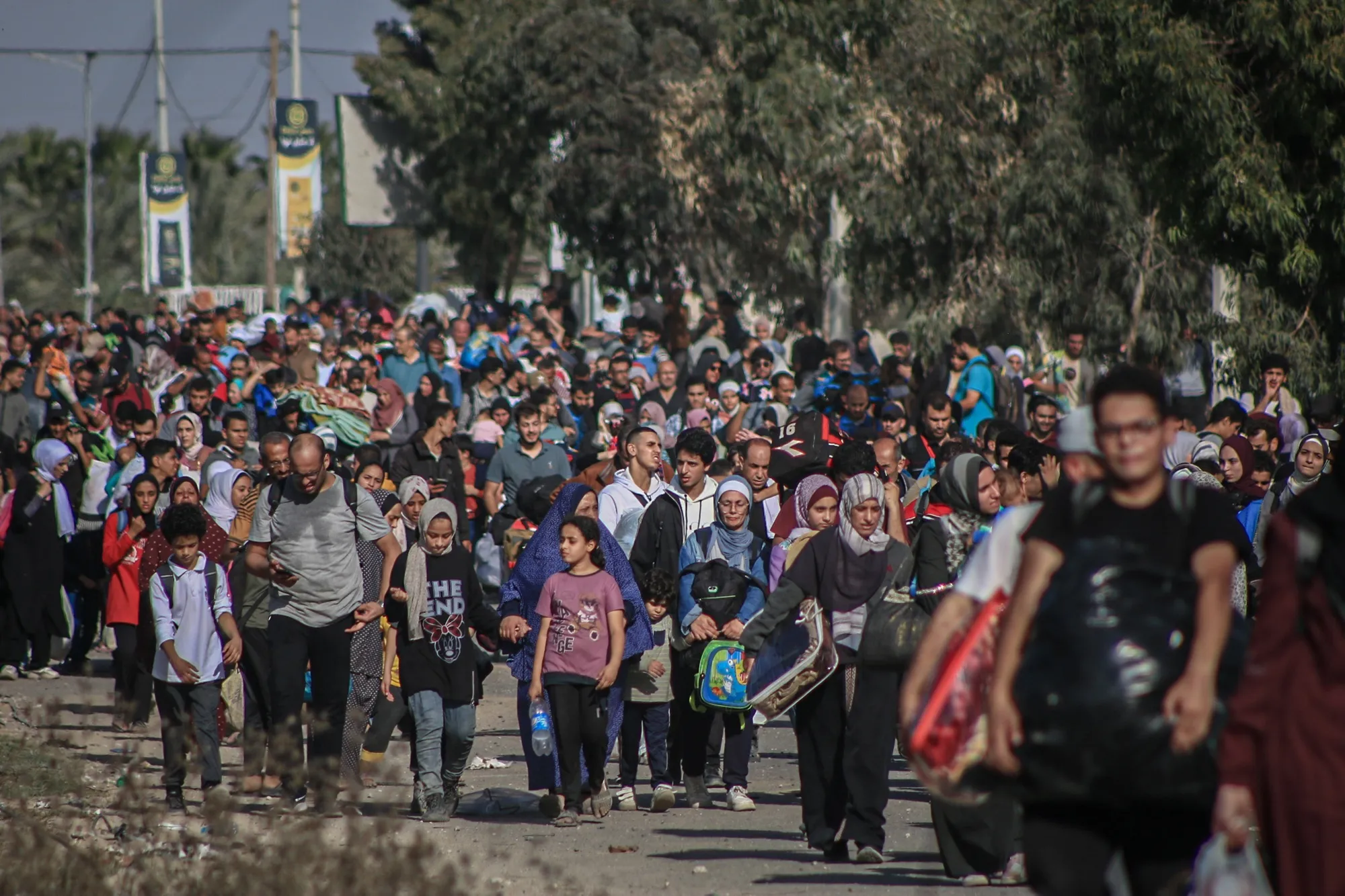 Palestinians displaced from Gaza City head towards the south in the Gaza Strip, on&nbsp;Nov. 10.