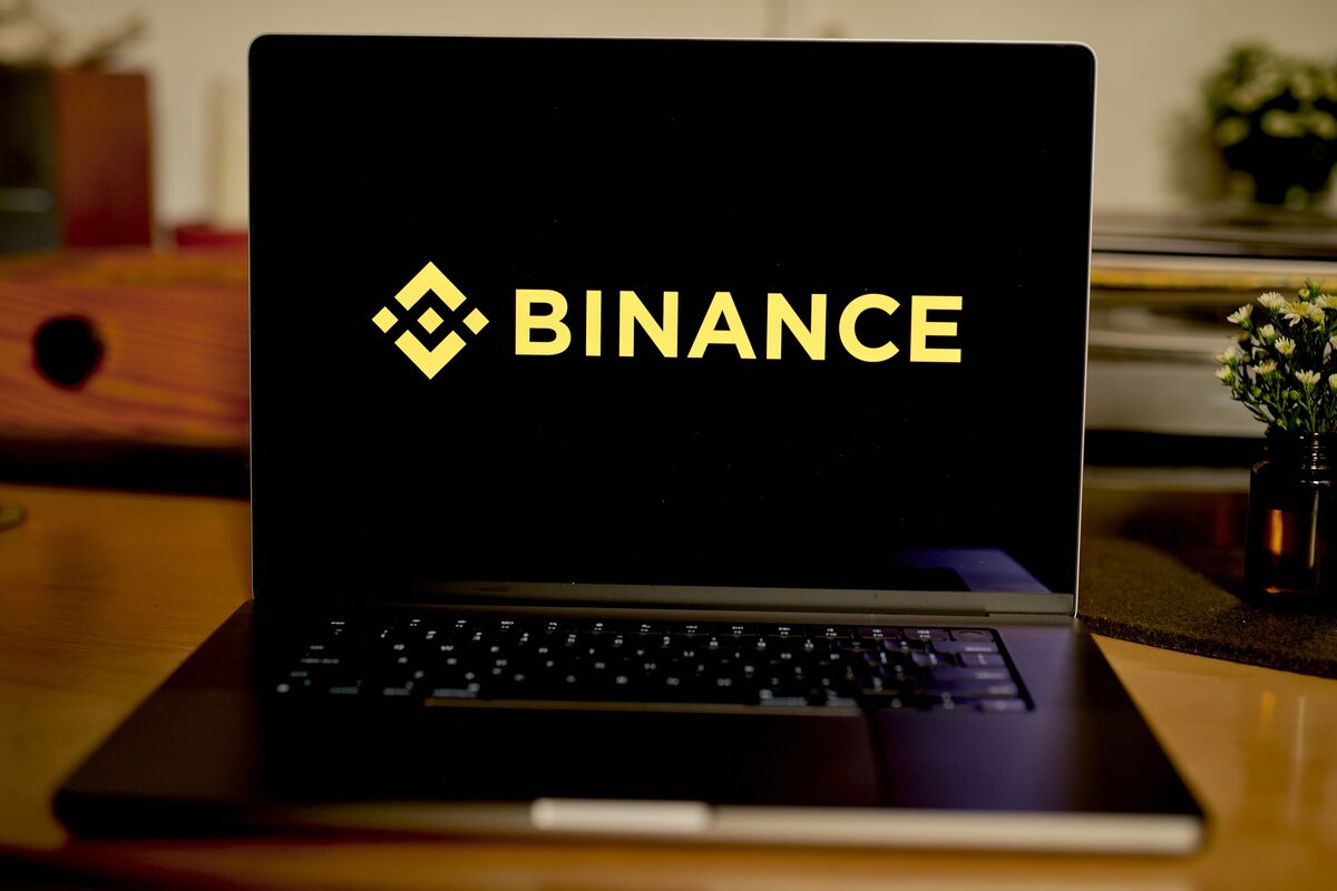 Binance US Fires Workers In Anticipation Of Costly SEC Lawsuit - Bloomberg