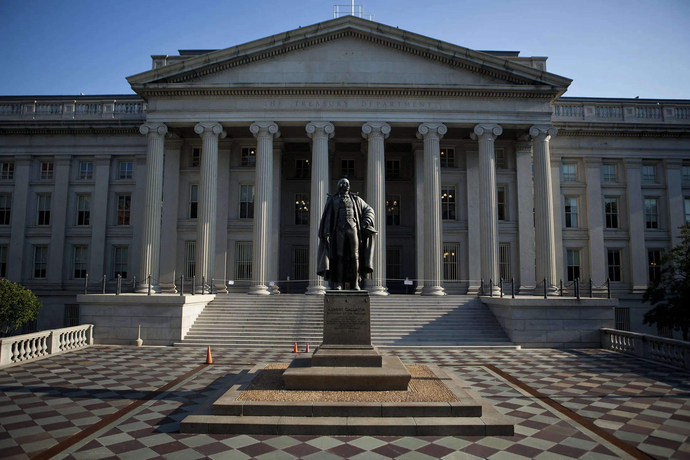 Party Fights & Credit Rating Downgrade Hurt Economic Recovery