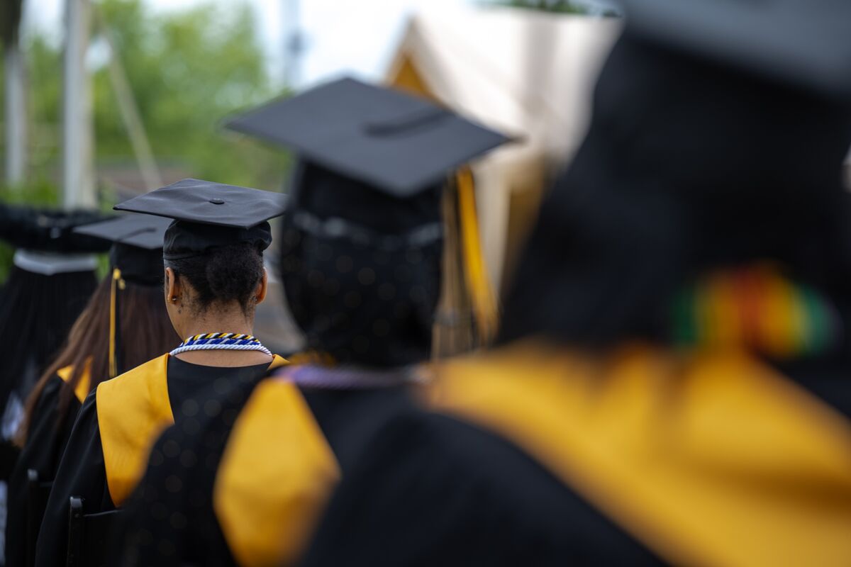 🟪"Prestiti Studenteschi: Costi al Massimo da 15 Anni per il Prossimo Anno Accademico"