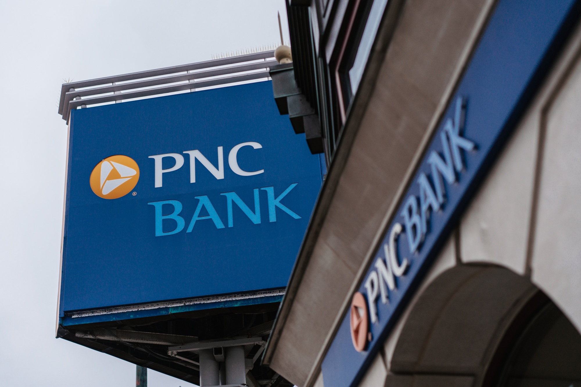 PNC Launches Bitcoin Trading With Coinbase for Wealthy Clients - Bloomberg