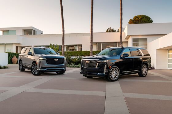 The 2021 Cadillac Escalade Is a Bullhorn for Your Bank Account