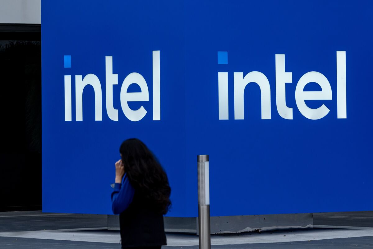 Intel Investors Snap Up Bullish Options to Chase Furious Rally
