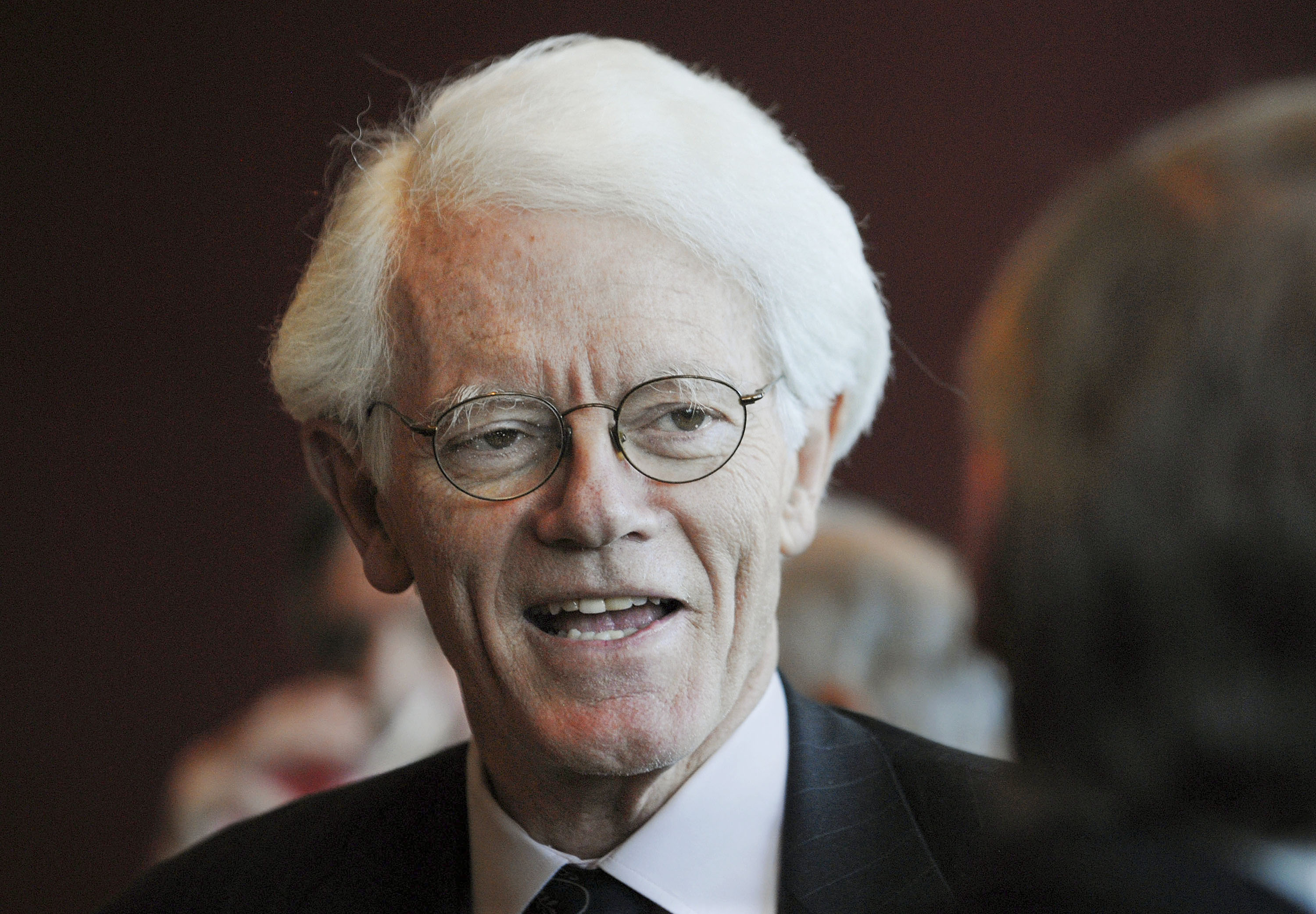 Peter Lynch