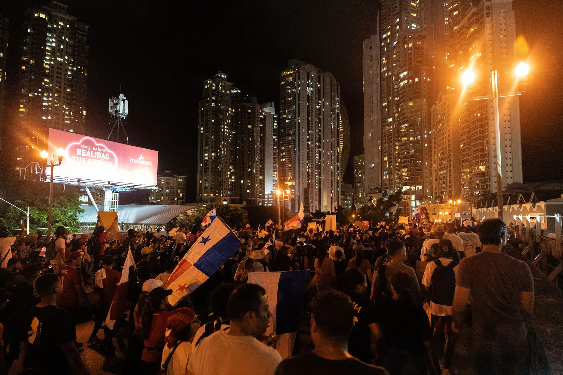 Demonstrators block a road during a protest against First Quantum Minerals in Panama City, Panama, on Wednesday, Oct. 25, 2023. Panama’s Supreme Court will consider a lawsuit which alleges that the nation’s contract with First Quantum&nbsp; violates the constitution.&nbsp;