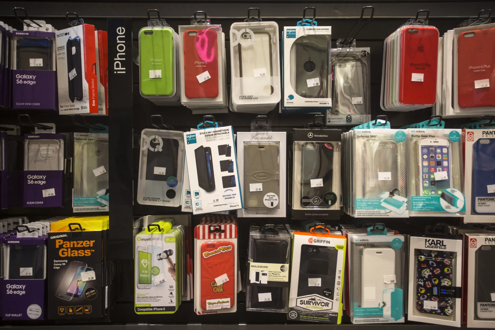 Inside An Orange SA Phone Store As Frances Biggest Mobile Carrier Considers Buying Bouygues SAs Phone And Television Businesses