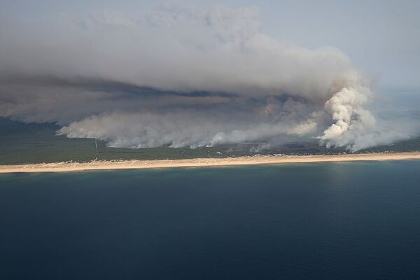 TOPSHOT-FRANCE-ENVIRONMENT-CLIMATE-WEATHER-WILDFIRE