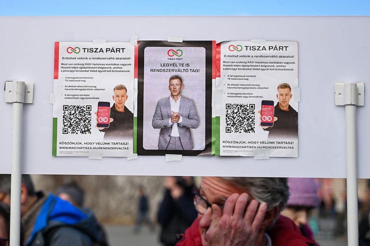 
                            Orban’s Challenger Chases Heartland Voters to Cement Widening Poll Lead