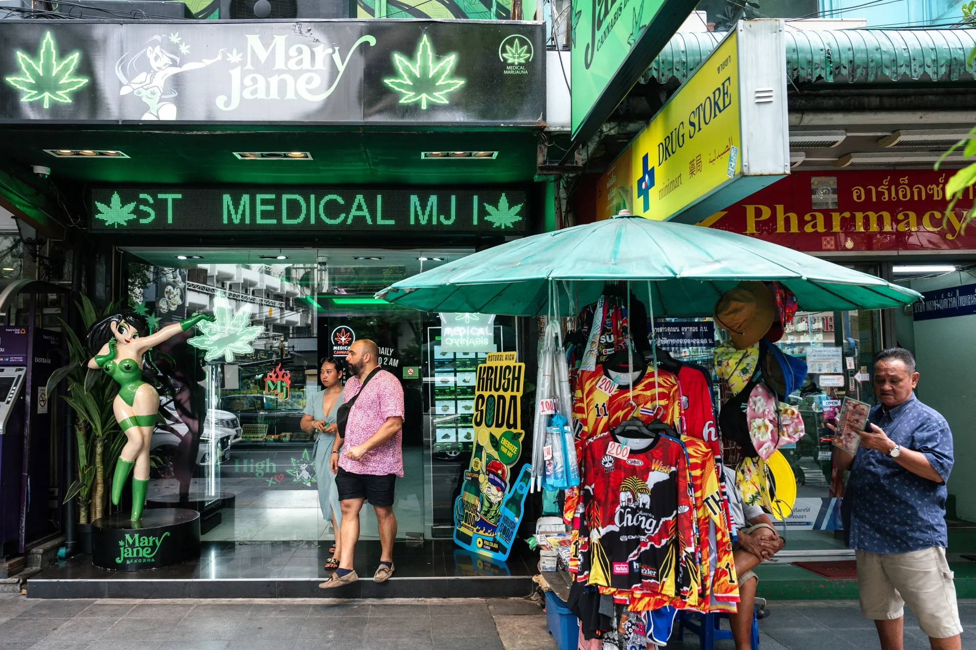 Thailand moves to make non-medical weed illegal again after rupture in  coalition - Bloomberg