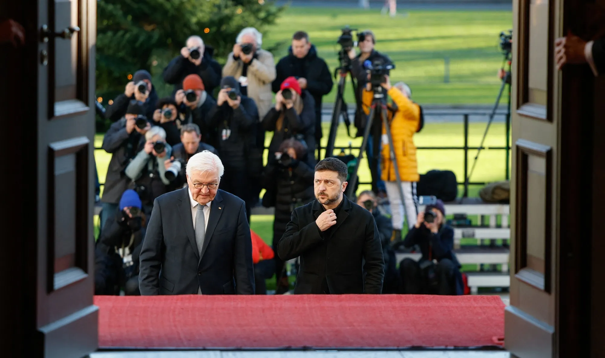 German President Frank-Walter Steinmeier&nbsp;and Ukraine's President Volodymyr Zelenskiy&nbsp;in Berlin, on Dec. 15.