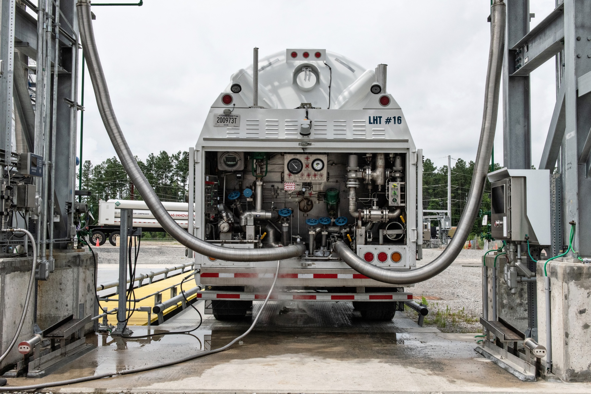 Hydrogen is loaded into a truck at the Plug Power Inc. liquid green hydrogen plant in Woodbine, Georgia, US, on Tuesday, July 2, 2024. The Biden administration offered US company Plug Power Inc. a conditional commitment for $1.66 billion in loan guarantees to build up to six hydrogen plants. Photographer: Agnes Lopez/Bloomberg