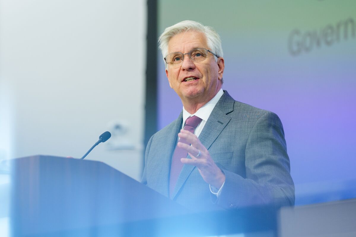 ⚫️ BLOOMBERG: Titoli di stato: le perdite si riducono dopo le dichiarazioni accomodanti di Waller della Federal Reserve.