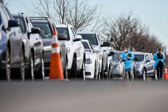 Drive-Through Virus Testing So Popular They Had to Shut it Down