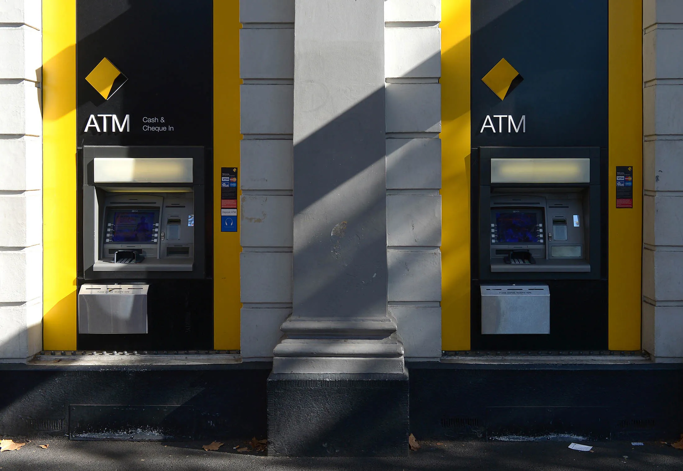 1475538092_commonwealth bank australia
