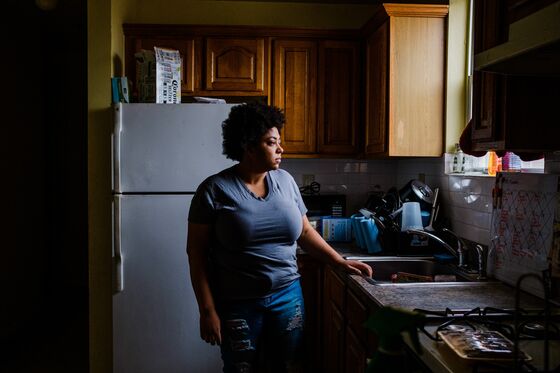 Middle Class Warehouse Career, Staten Island Kitchen Cabinets Manufacturing Nyt
