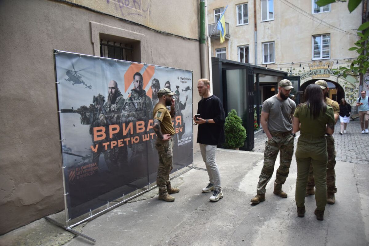 Attacks on Ukraine Draft Officers Soar as War Fatigue Deepens