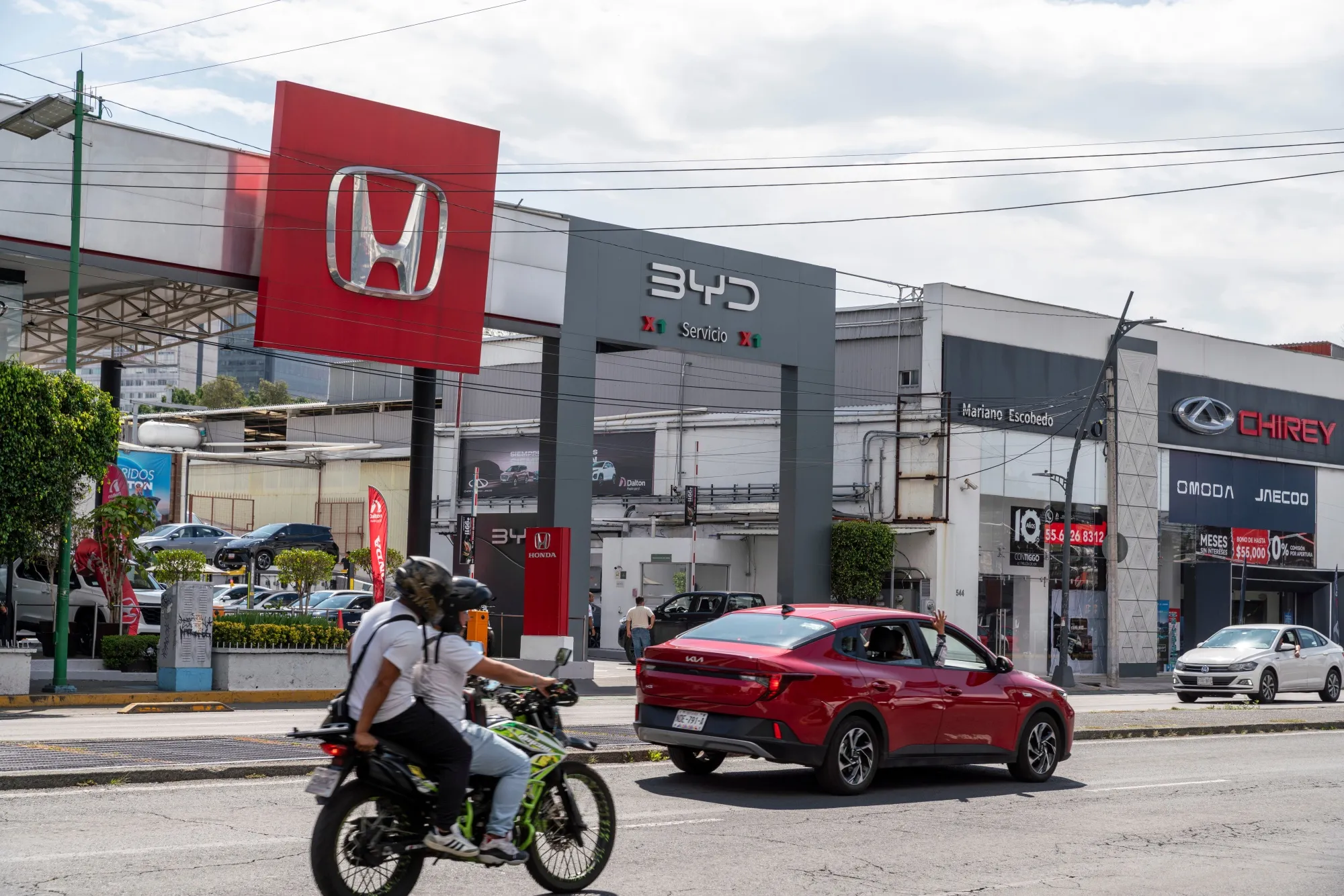 Honda, BYD, and Chery dealerships in Mexico City, Mexico.