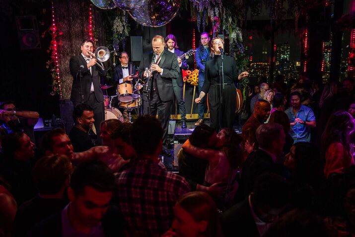 Coldplay’s Sold-Out Concerts Show Live Entertainment Is Thriving