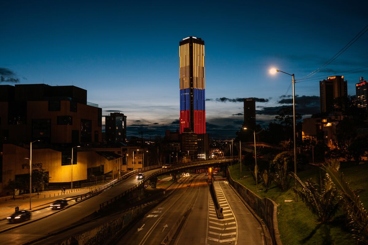 
                            Fitch Pushes Colombia Further Into Junk Citing Fiscal Deficits