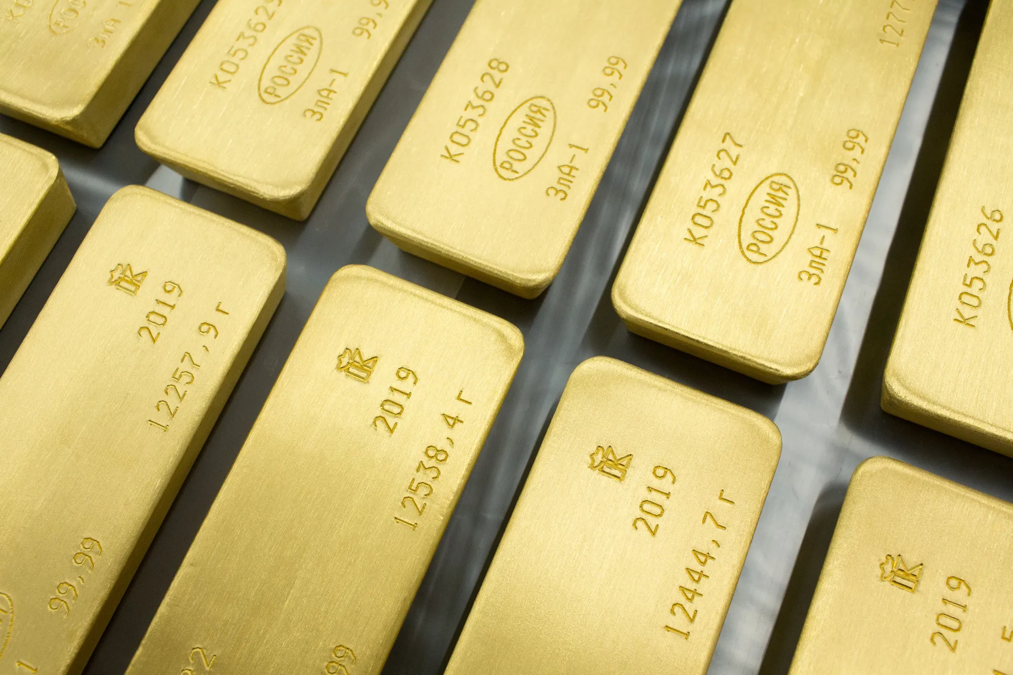 Finished 12.5 kilogram gold ingots sit on a trolley ahead of distribution at the JSC Krastsvetmet non-ferrous metals plant in Krasnoyarsk, Russia, on Tuesday, Nov. 5, 2019.&nbsp;
