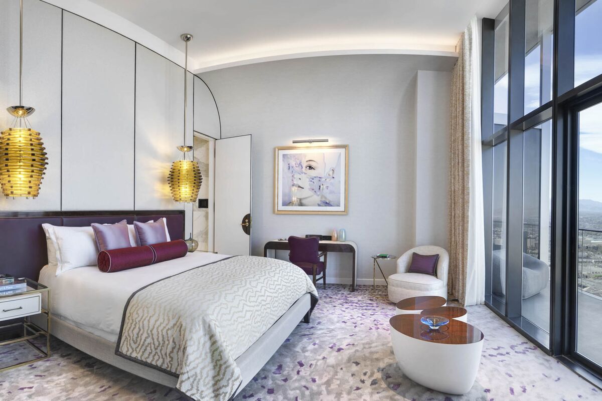Look Inside This Million Dollar Vegas Hotel Room Bloomberg