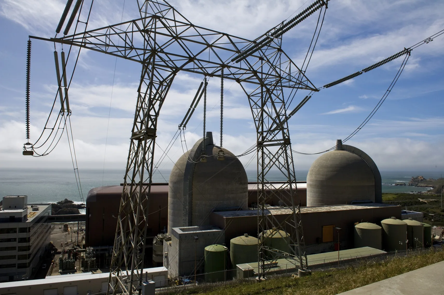 The PG&E Diablo Canyon nuclear power plant stands in Avila Beach, California.