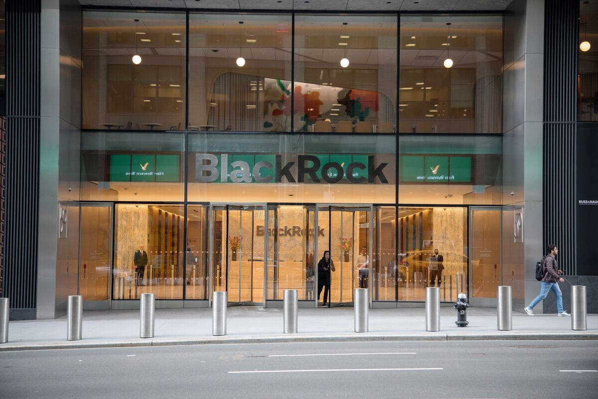 BlackRock (BLK) Predicts Private Debt Market to Double to $3.5 Trillion by  2028 - Bloomberg