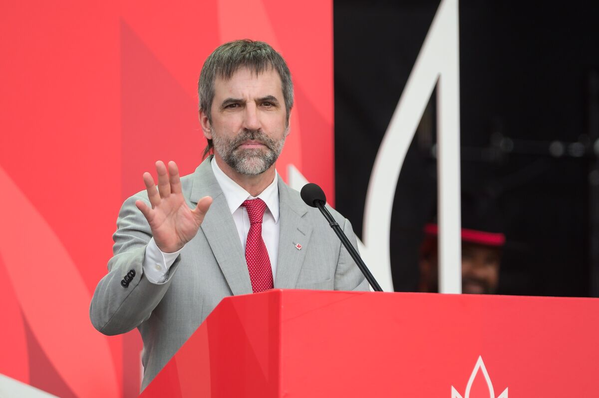 Ex-Environment Minister to Quit Carney’s Caucus After Climate Reversals