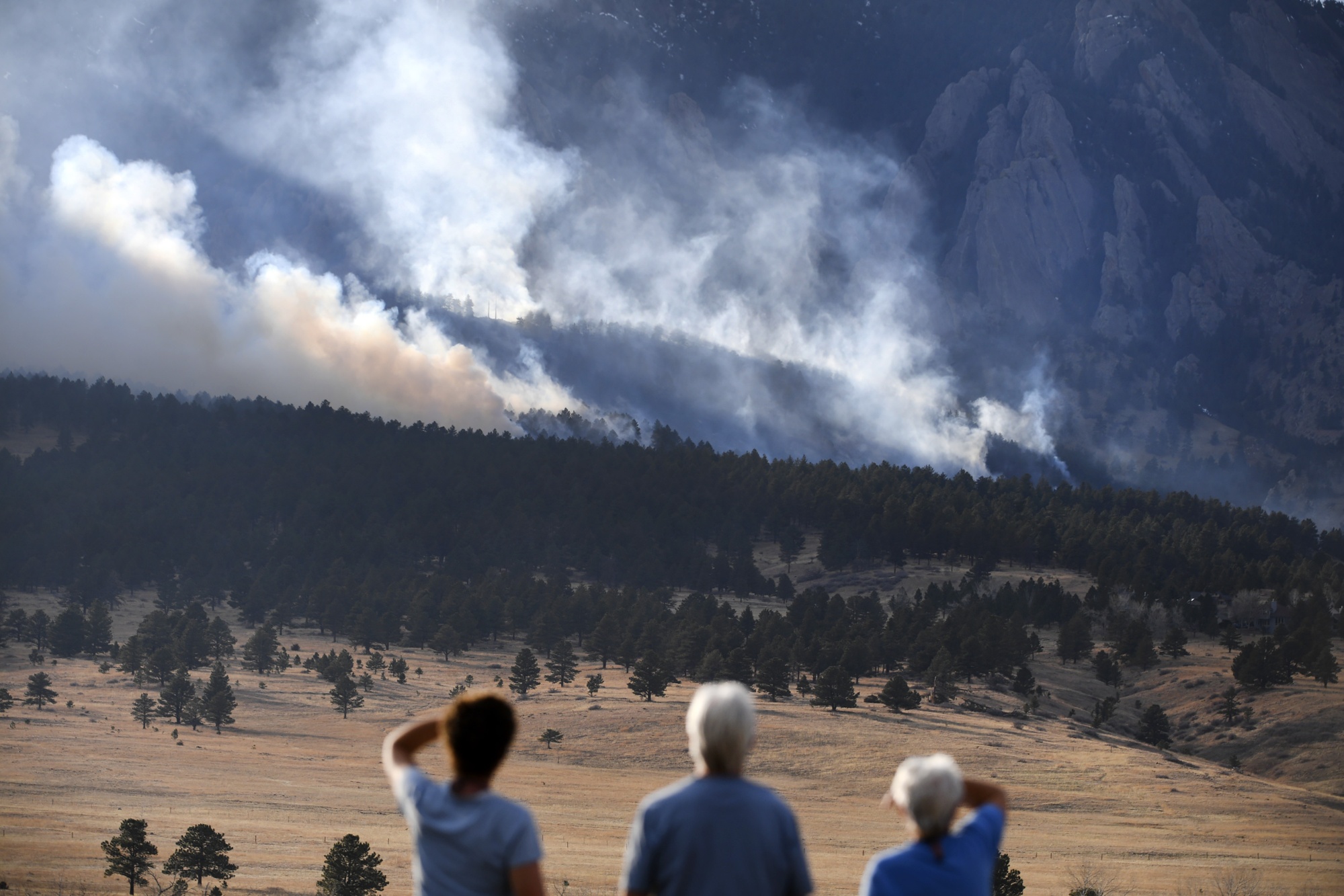 Firefighters Increase Containment On Colorado Wildfire - Bloomberg